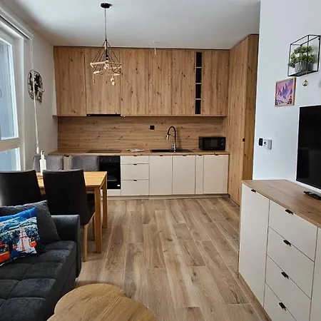 Sunset Pines Apt, Mont