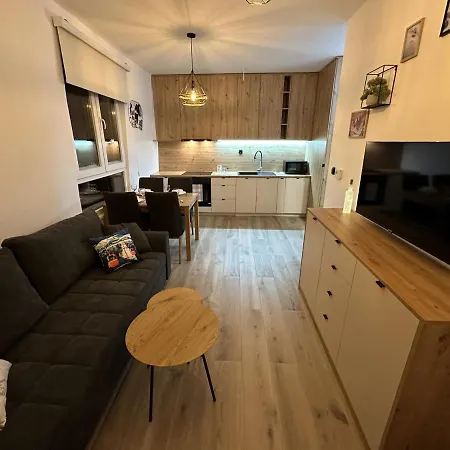 Sunset Pines Apt, Mont