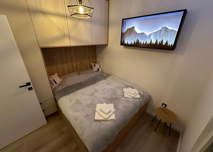 Sunset Pines Apt, Mont Apartman