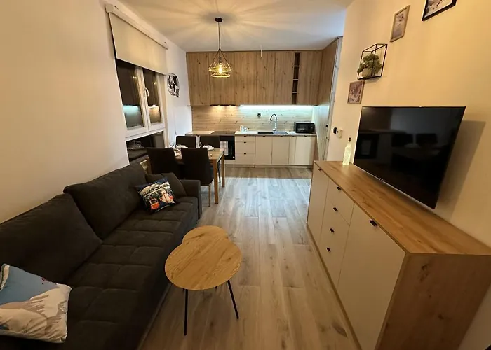 Sunset Pines Apt, Mont